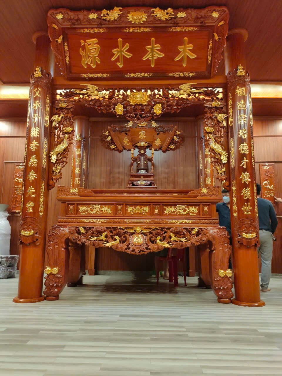 Bàn thờ gia tiên