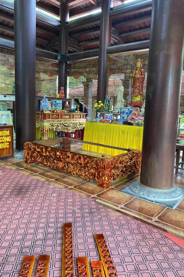 Nội thất đình đền 03